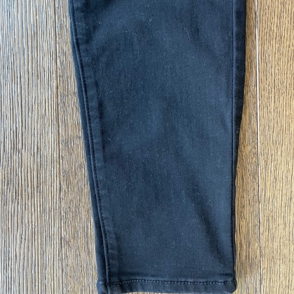 Denizen from Levi’s cropped jeans - Picture 4 of 9